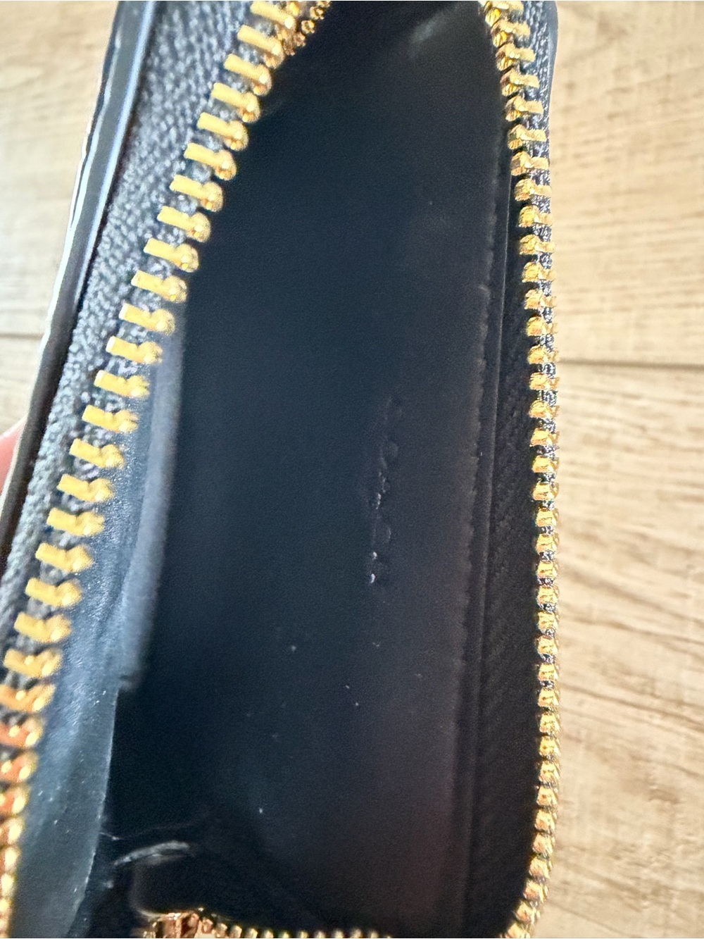Authentic Coach Zip Card Case - Picture 3 of 3